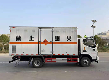土默特左爆破器材运输车