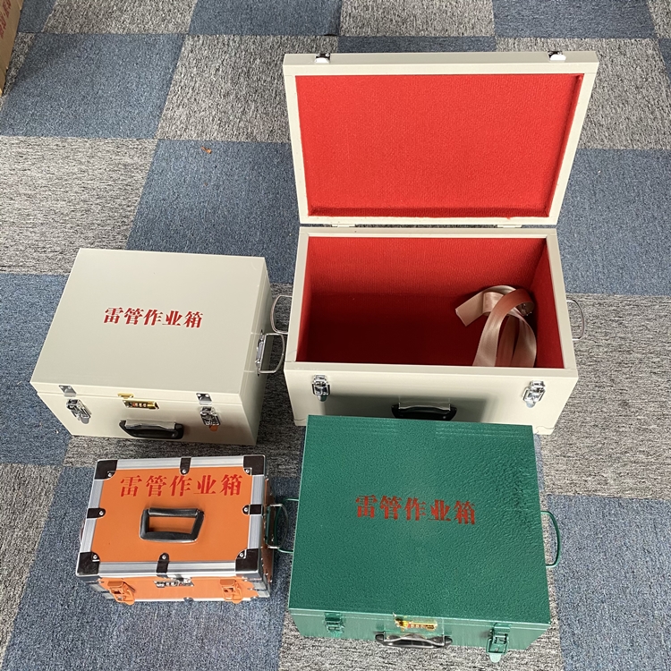 土默特左爆破工程作业箱如何选择？玻璃钢与传统材质的全面对比